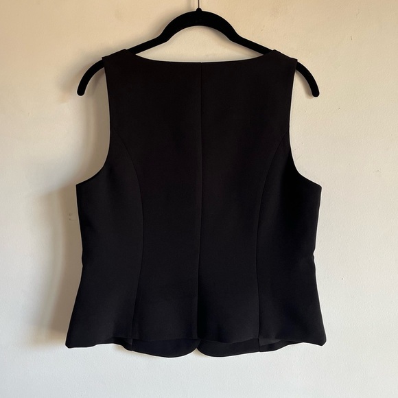 NEW J Crew ‘Scoopneck Vest in Drapey Crepe’ in Black Size 4 $98 Retail - Picture 5 of 11